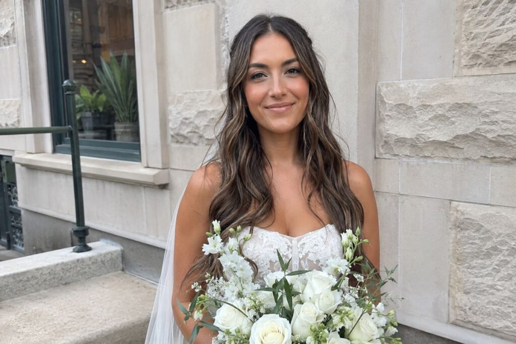 Loose bohemian waves wedding hairstyle for round face