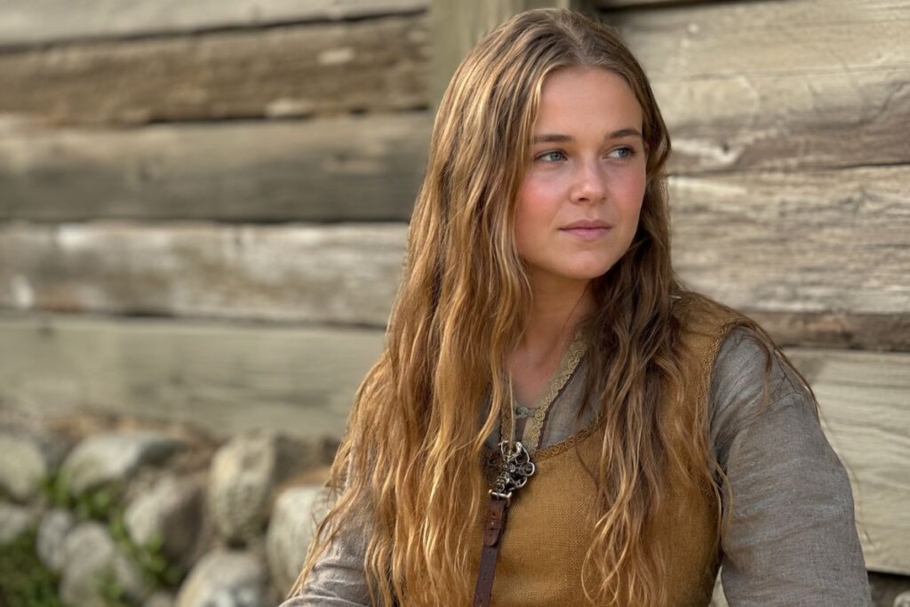 Loose natural waves Viking hairstyle for women