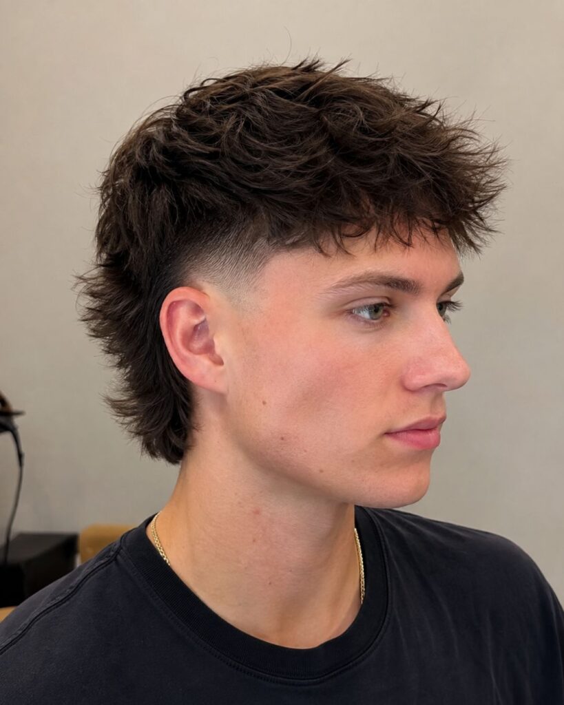 Modern mullet hairstyle for diamond face shape