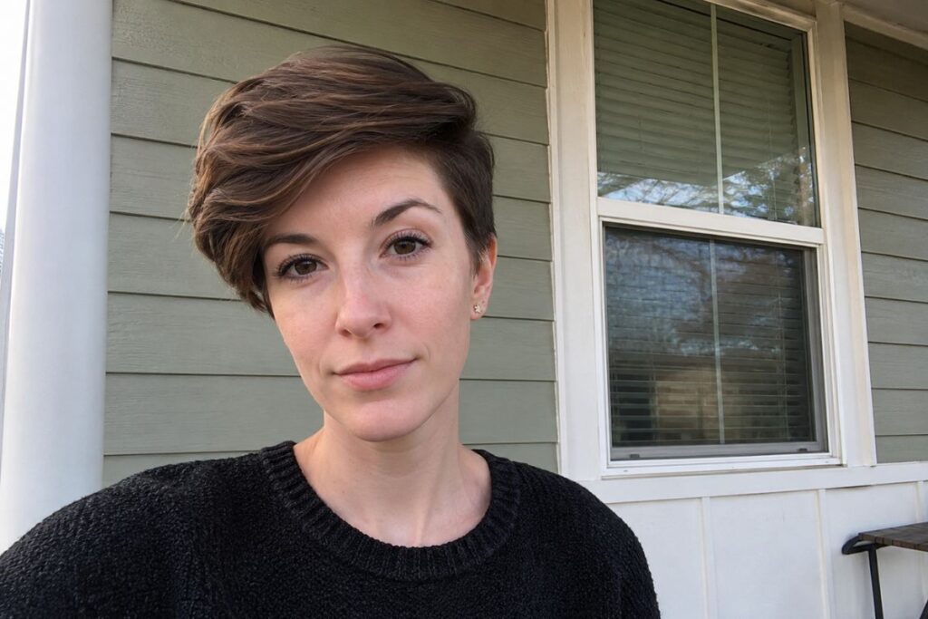 Pixie with sideways volume for oblong face shape